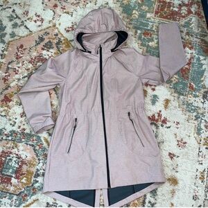 32 Degrees Hooded Anorak Rain Coat in Lilac, Size Small GUC